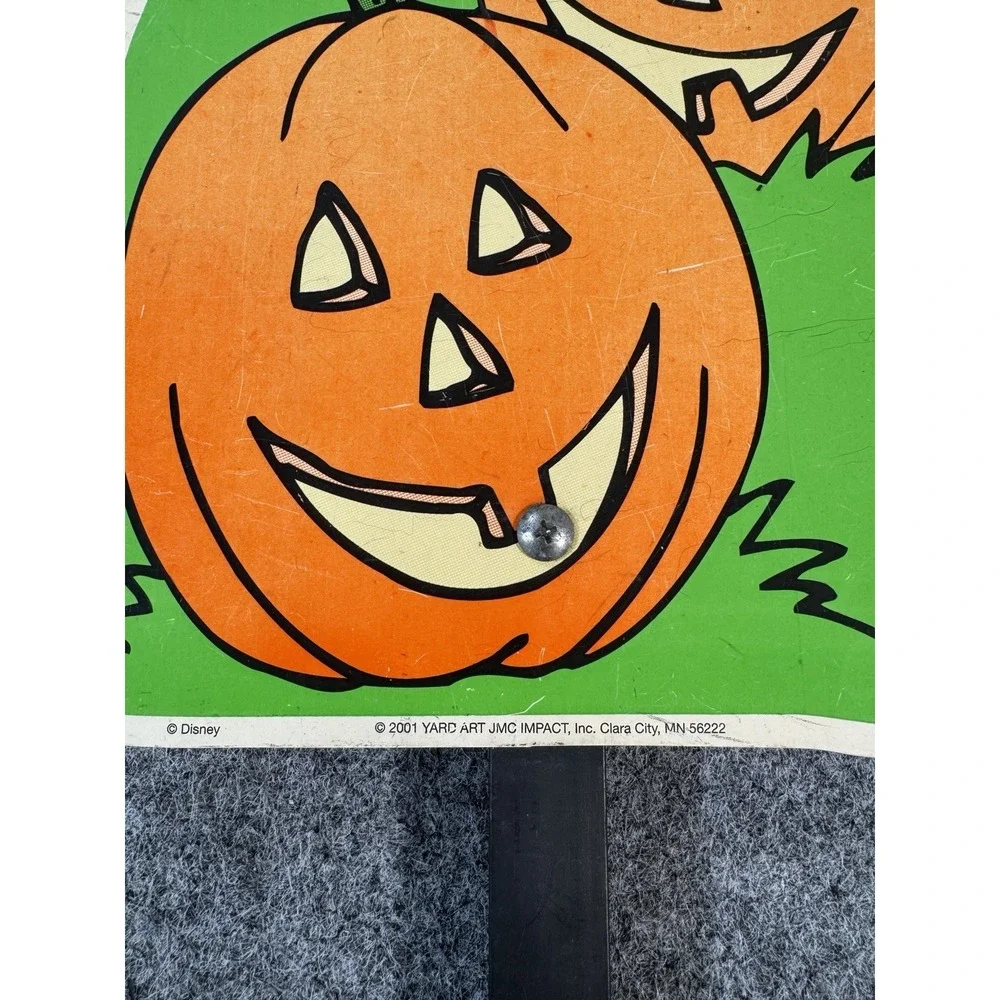Disney Winnie the Pooh Halloween Yard Stake 2001